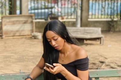 Lady gets engaged to boyfriend who warned against billing him while dating