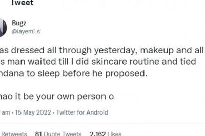 Nigerian man waits for girlfriend to clean off her makeup before proposing to her