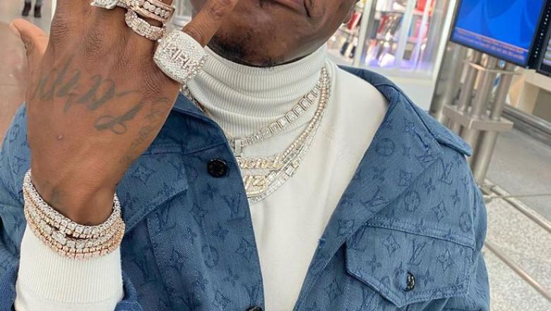 DaBaby buys popcorn from Lagos hawker, gives him $100 (Video)