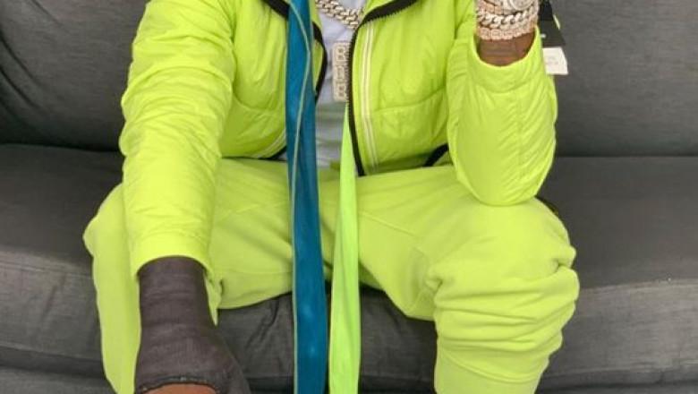 I’m with the President – DaBaby says as Davido takes him out in his Lamborghini